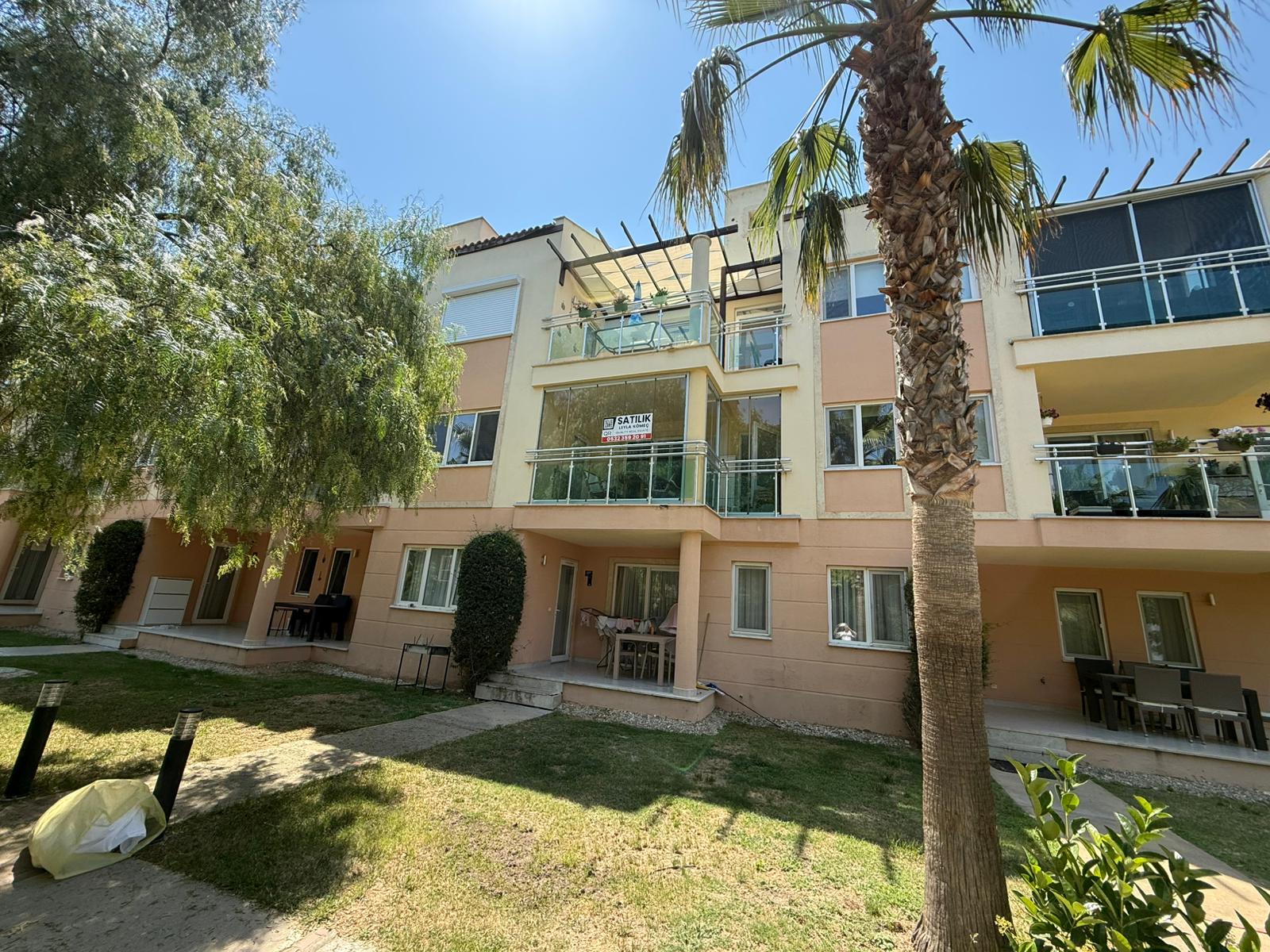Kuşadası Golf Resort'te Satılık Full Eşyalı,manzaralı 1+1
