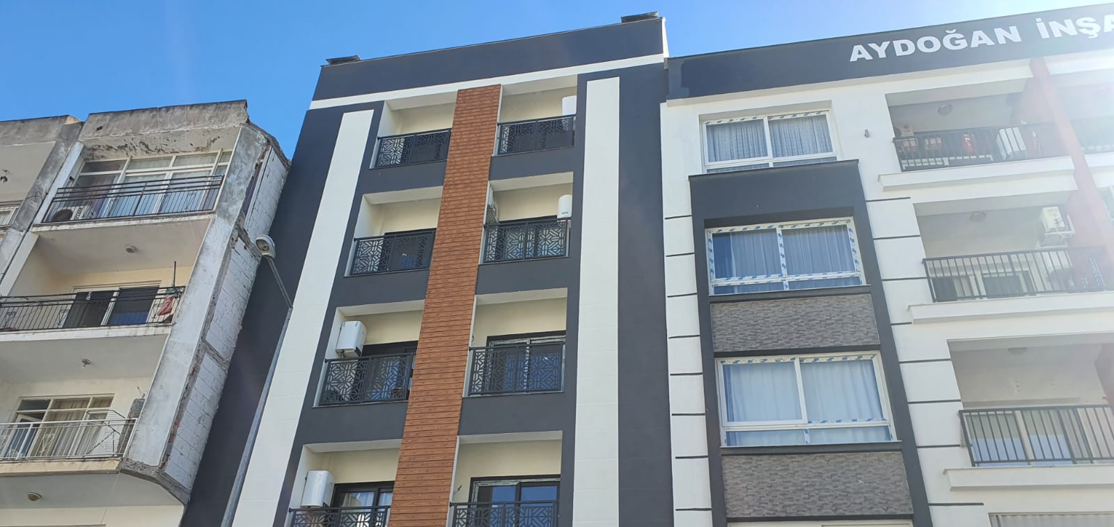KUŞADASI MERKEZDE SATILIK 3+1 DAİRE