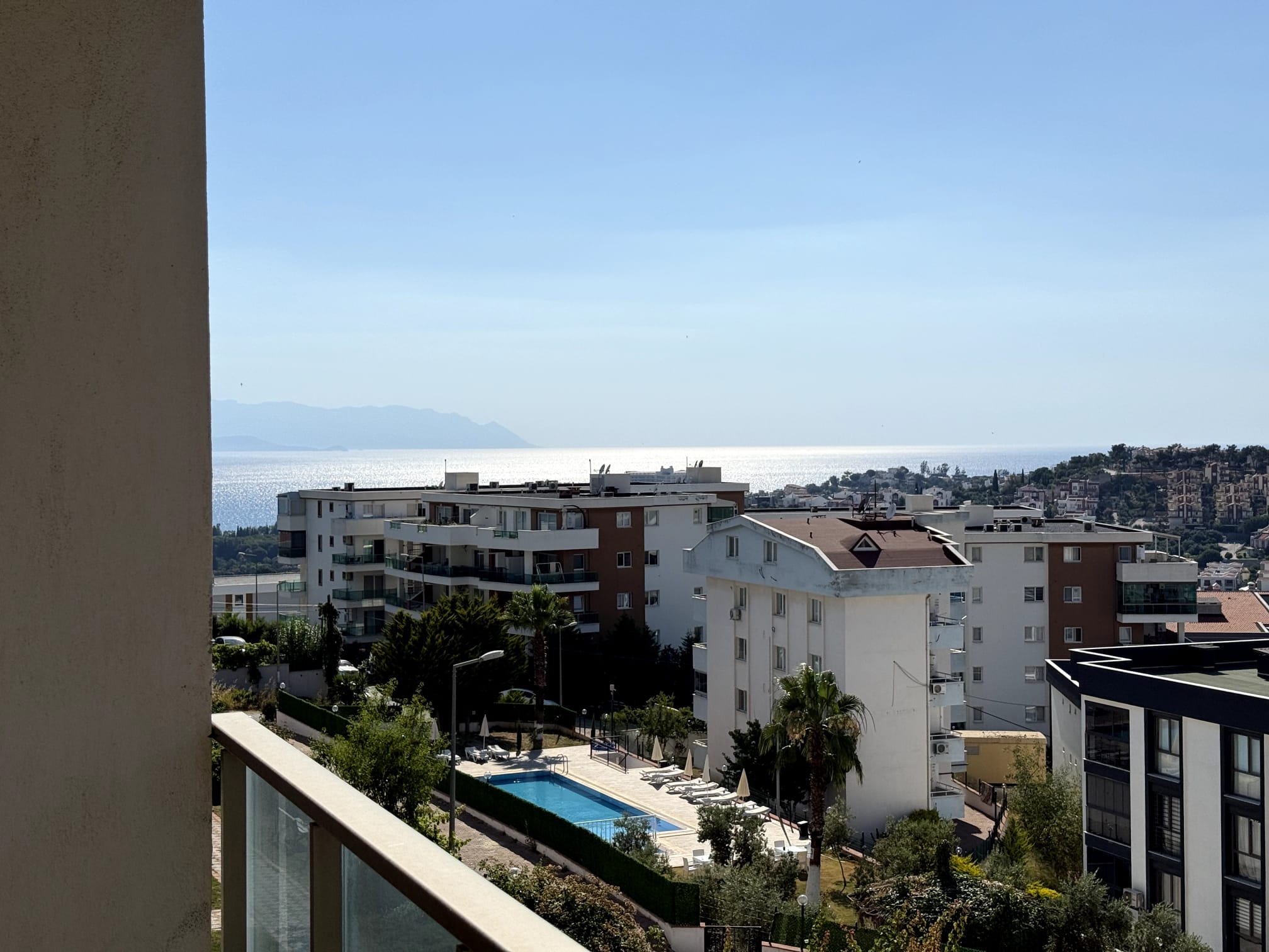 Kuşadası Değirmendere Satılık Deniz Manzaralı Eşyalı 3+1