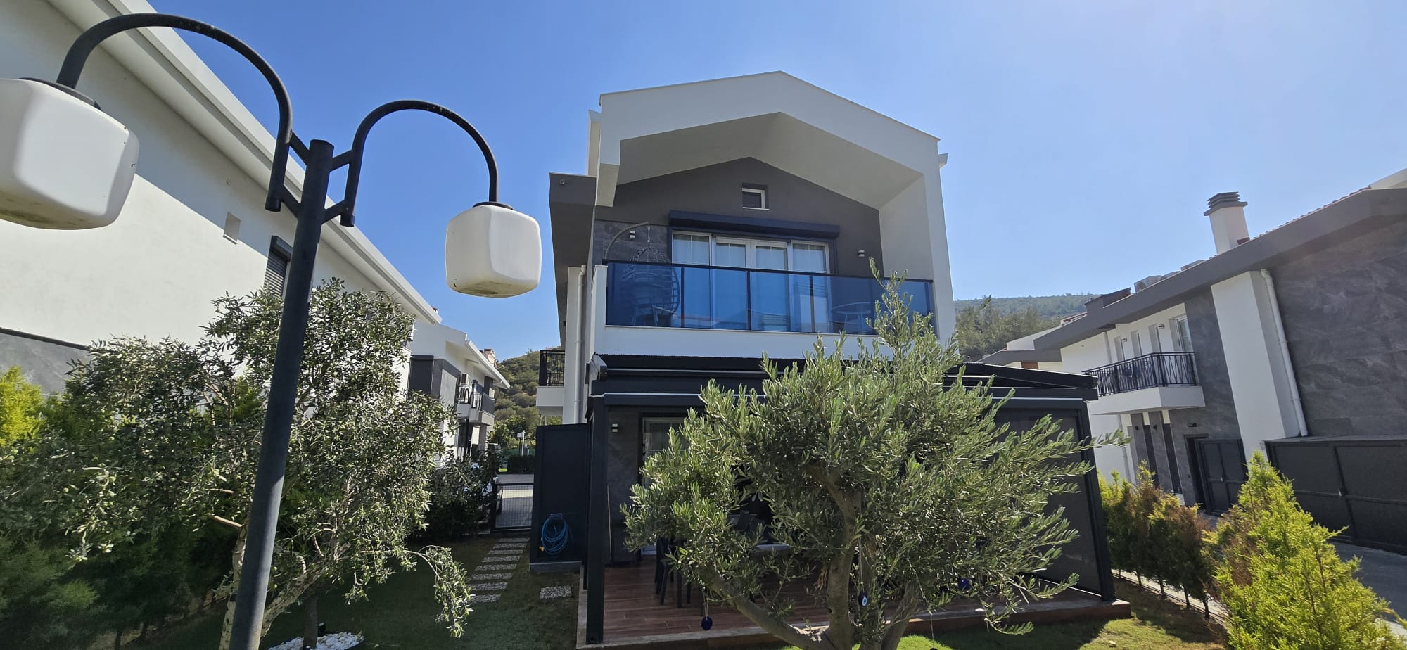 Kuştur Adagöl Mevki Satılık 4+1 Villa